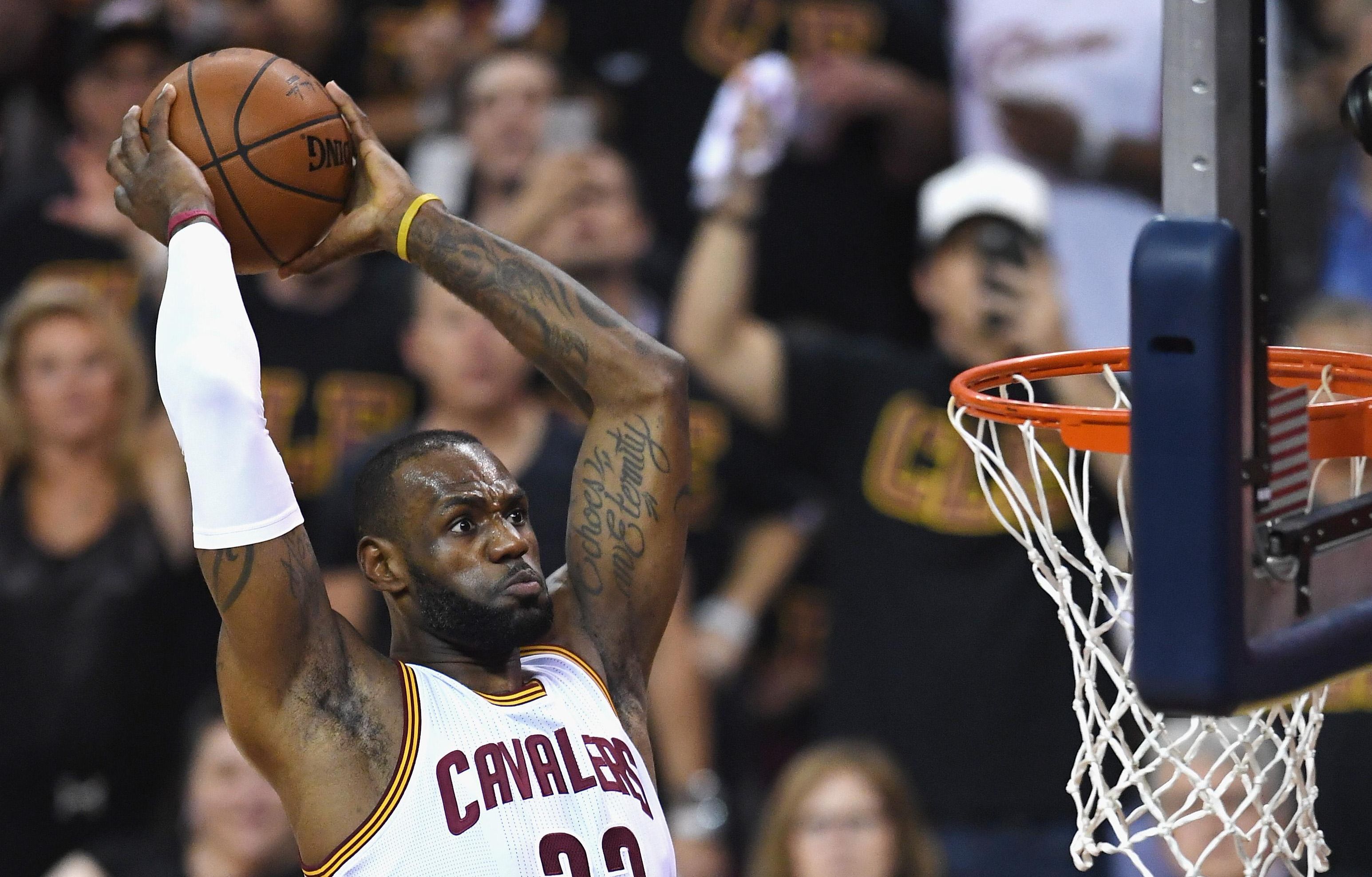 球星爆发!NBA2K赛场再现神级操作的简单介绍 球星爆发!NBA2K赛场再现神级操作的简单介绍