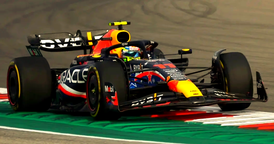 红牛车队力克阿斯顿马丁，佩雷兹关键制胜的简单介绍