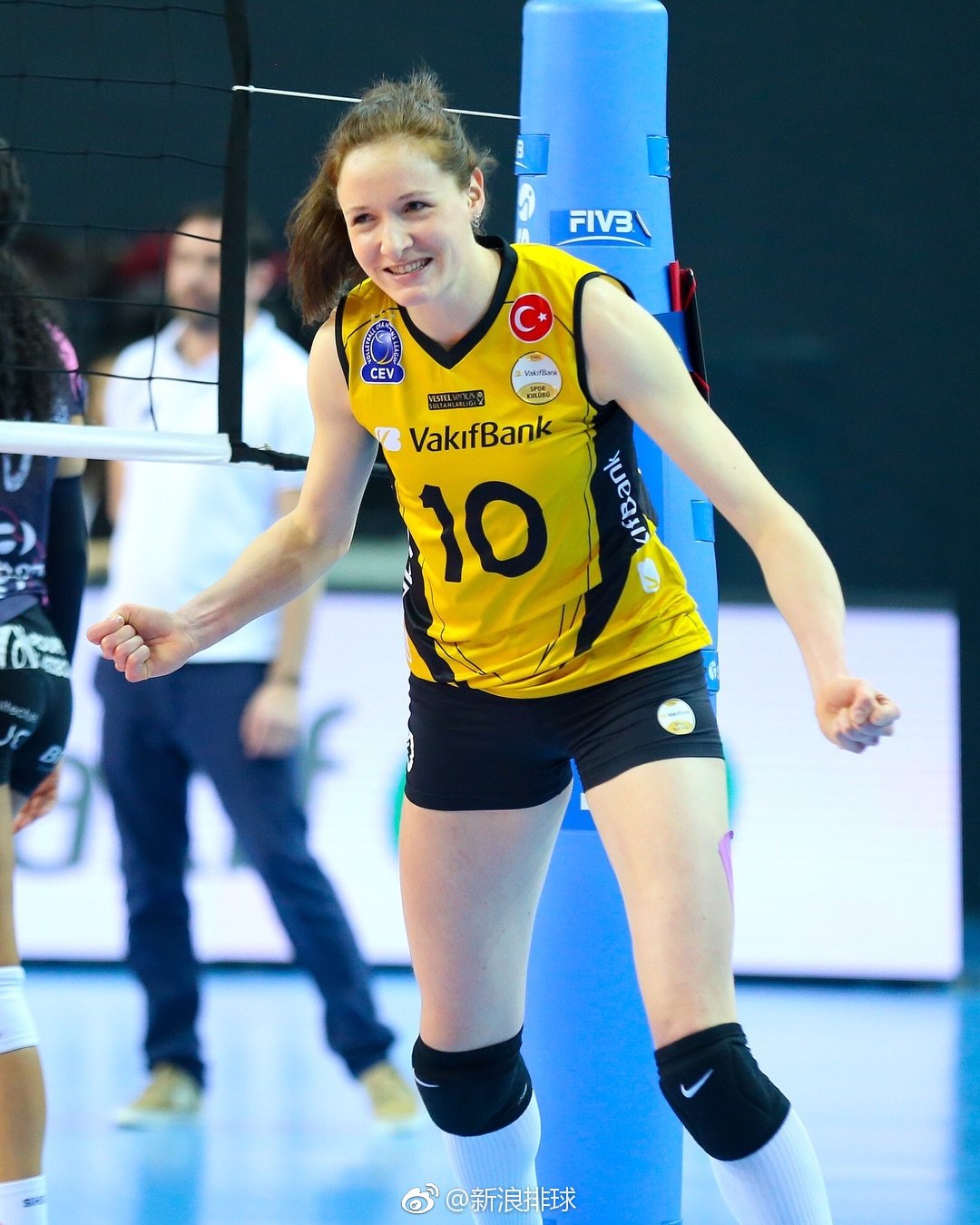 爱游戏下载-法国队横扫泰国队，李梓嘉扛起全队