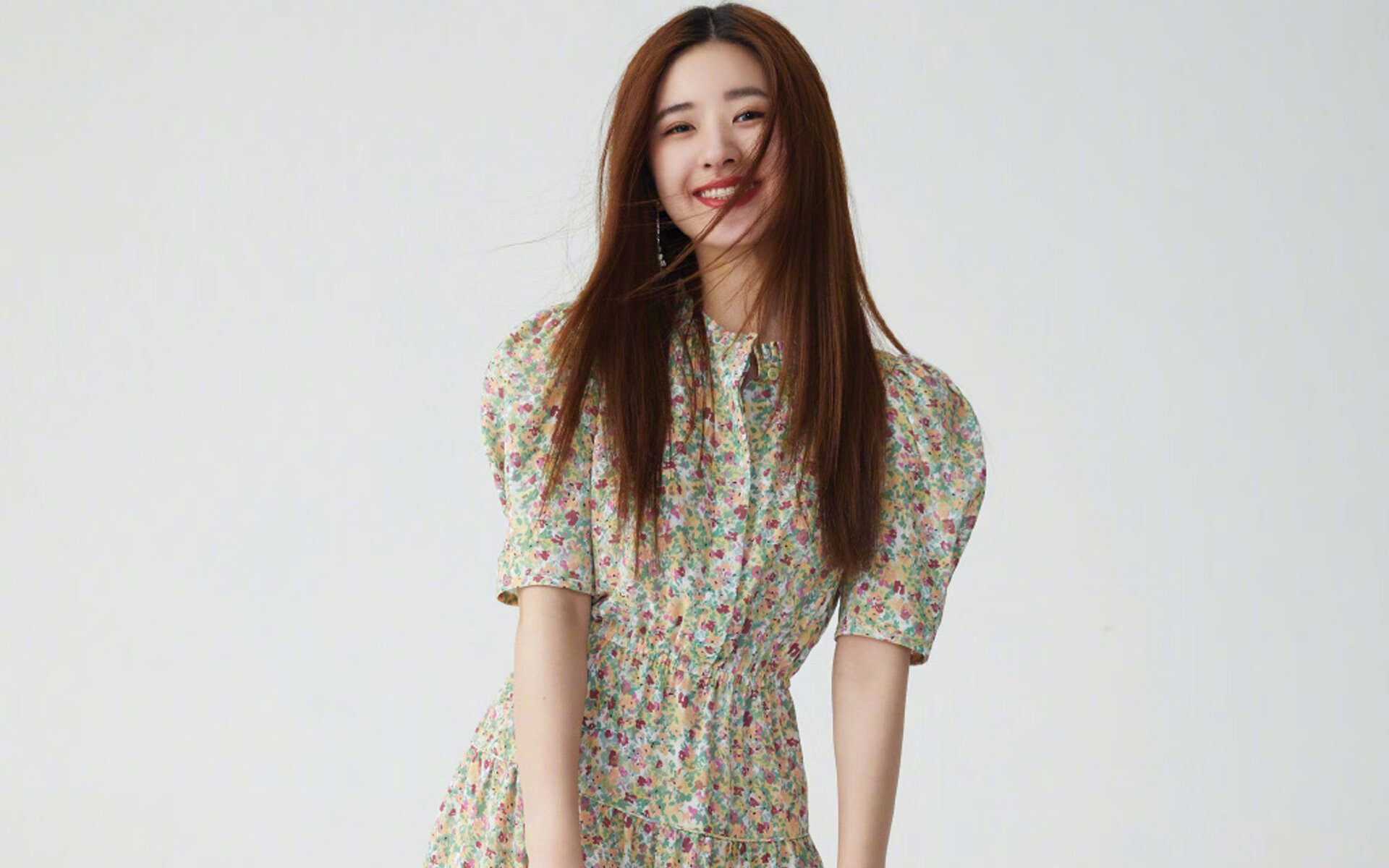 爱游戏-羽坛烽火，法国队碾压泰国队显霸气，桃田贤斗惊艳四座展绝技