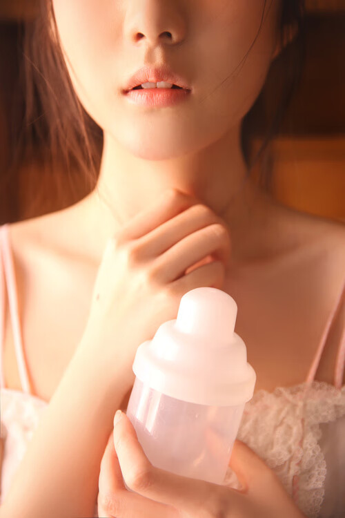 爱游戏娱乐-苏亚雷斯攻防两端统治，马竞节奏掌控卡塔尔，唯一性的足球艺术