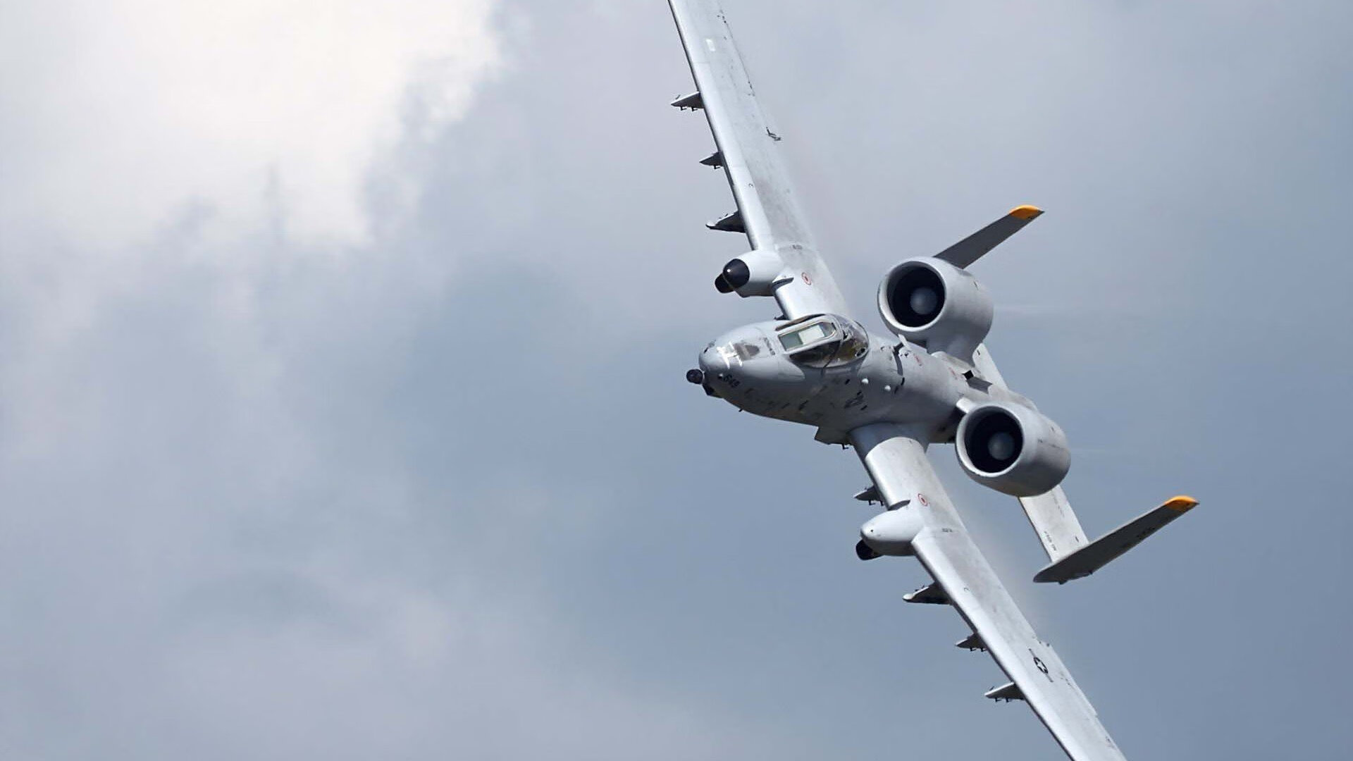 艺术之都的数学题,阿坎吉在塞维利亚用铁血公式完成爆冷解题