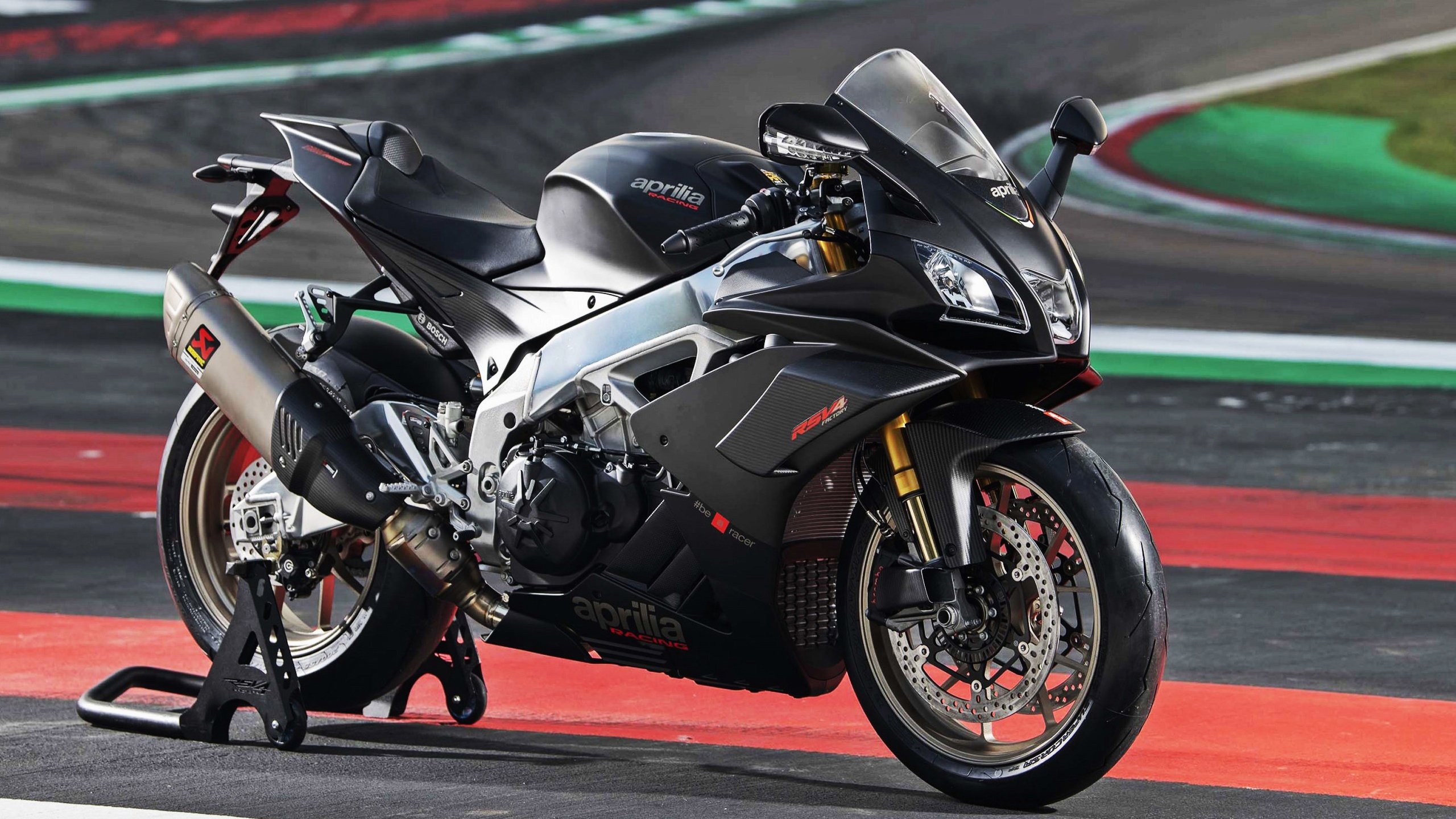 爱游戏官方入口-都灵雪夜，非洲狮吼，一场超越意甲的焦点战